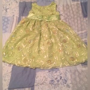 2 girls dresses size 4t